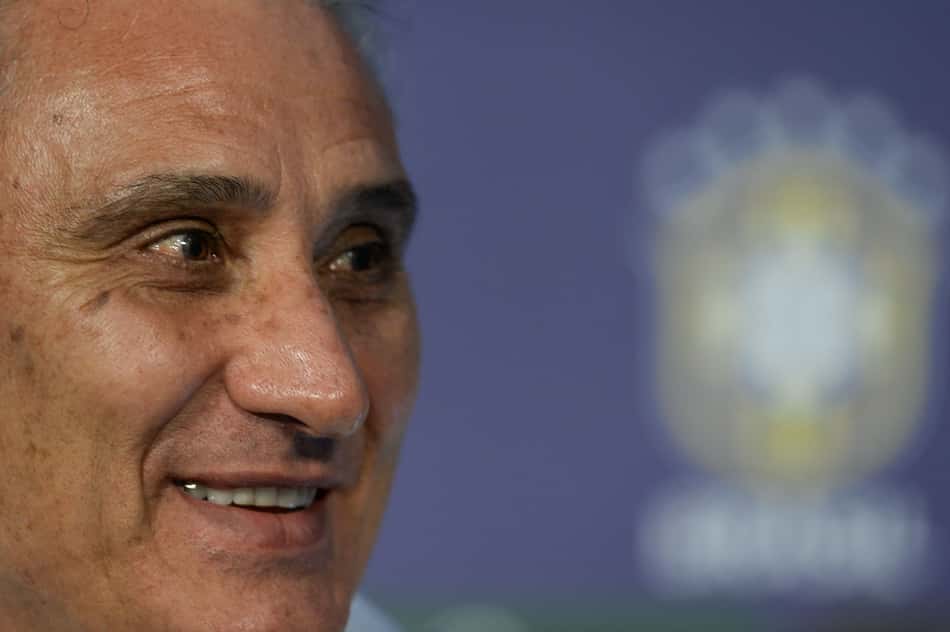 Tite chama 25 nomes para amistosos da Seleção e 'recheia' ataque