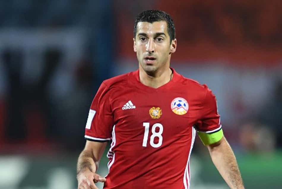 O meia armeno Henrikh Mkhitaryan, do Manchester United, também não estará na Copa do Mundo