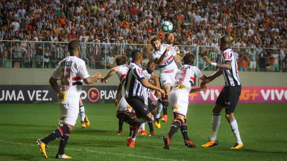 Lucas Pratto: 'Parece que só começamos a jogar após levar gol'