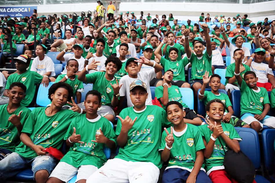 Com presença de ídolos do esporte, crianças comemoram 12 de Outubro no Parque Olímpico da Barra