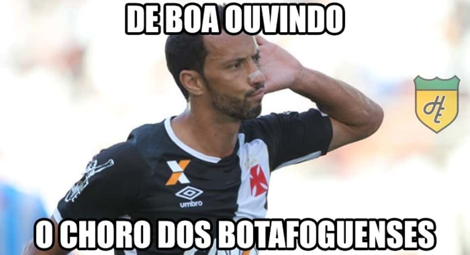 Vascaínos ironizam 'chororô' botafoguense após o clássico
