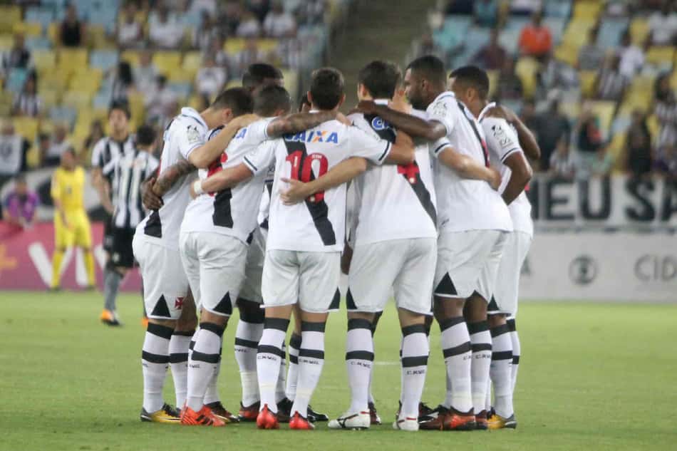 Vasco tem desafio de engrenar série de vitórias por vaga na Libertadores