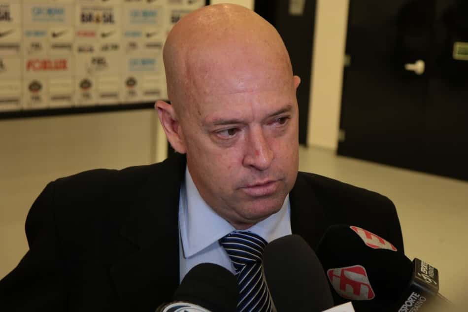 Após ofensa, Heber diz que estudará decisão contra presidente do Grêmio