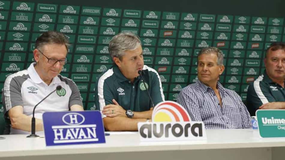Técnico da Chapecoense garante briga do time pela Sul-Americana