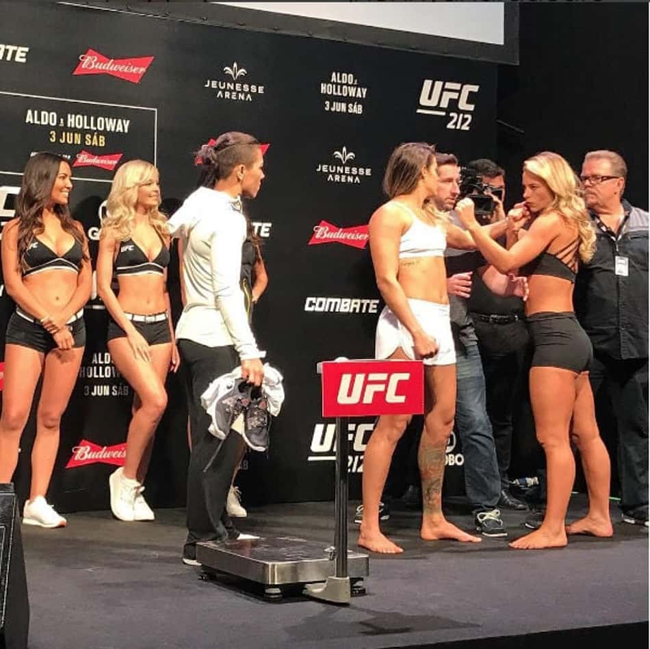 Paolla Oliveira grava cena de luta do UFC com Poliana Botelho
