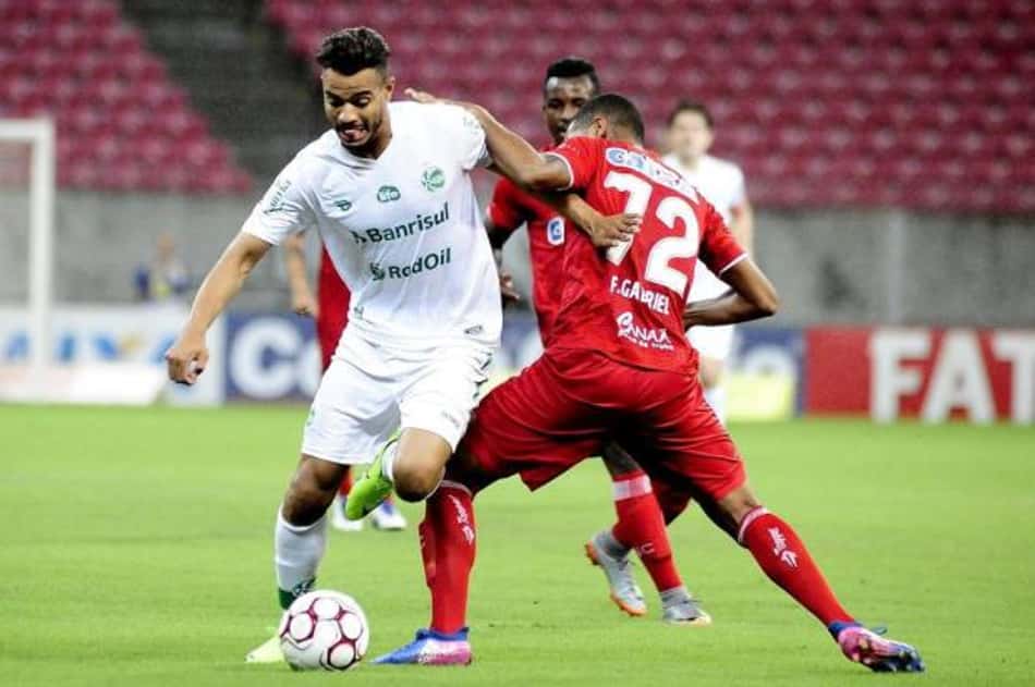 No primeiro turno, empate em 1 a 1 na Arena Pernambuco entre Náutico e Juventude