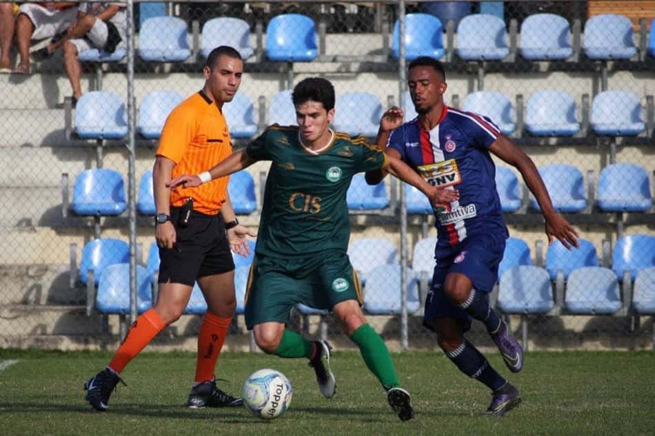 Reforço para o Cariocão: Macaé contrata meio-campo Vico