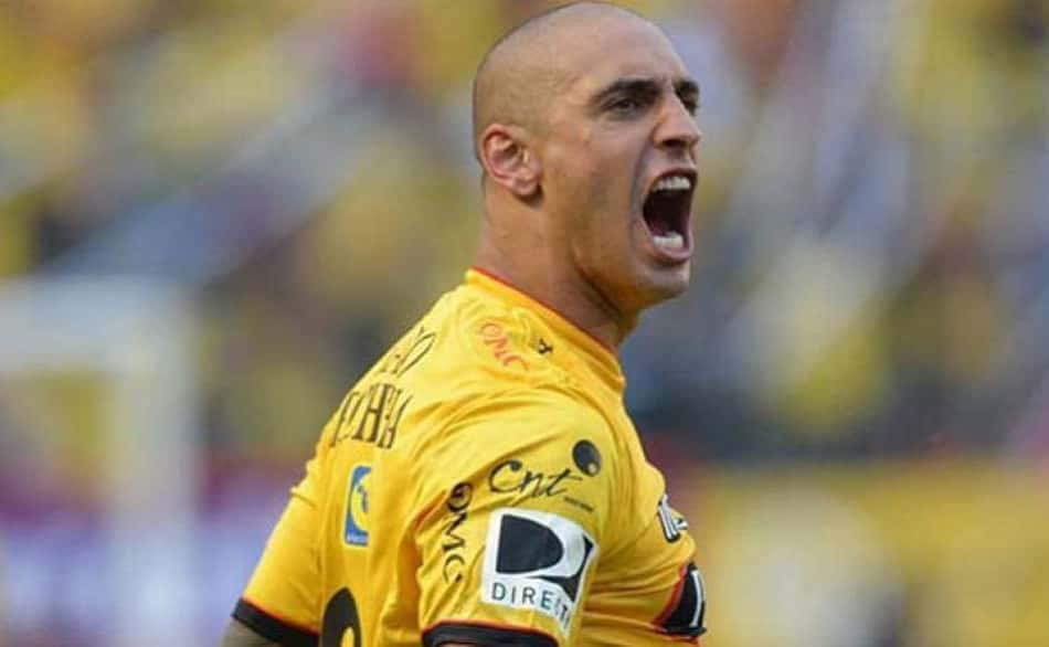 Ex-Internacional está próximo de acertar com Peñarol para disputar a Sul-Americana