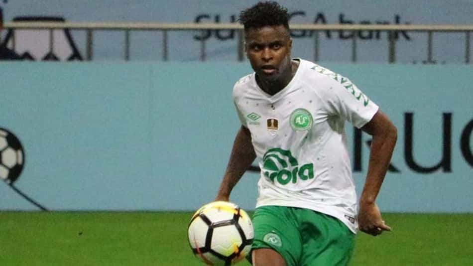 Após doping na Libertadores, Moisés Ribeiro é penalizado por dois anos