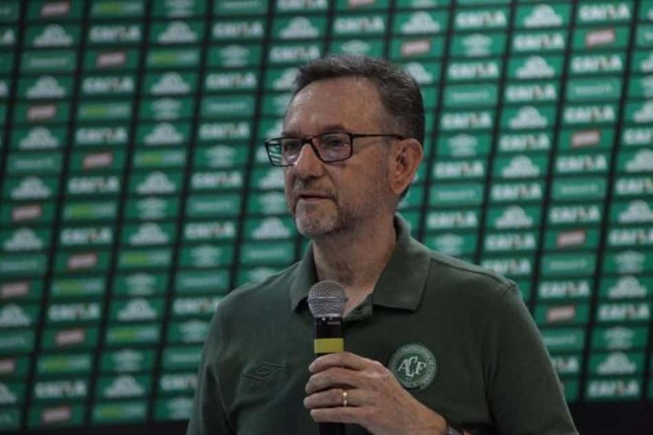 Chape mira em jogadores da Ponte, Coritiba e Atlético-GO