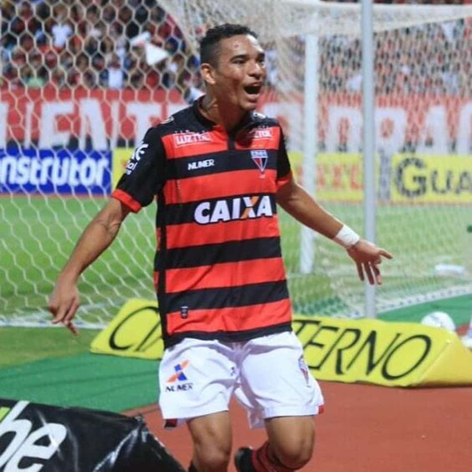 Alvo do Botafogo, Luiz Fernando foi um dos melhores finalizadores do Brasileirão