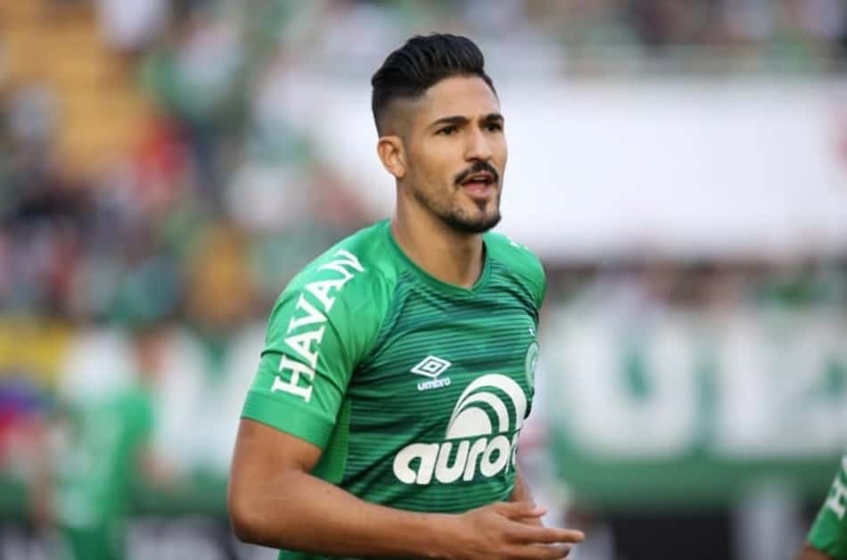 De malas prontas, Túlio de Melo espera grande temporada no Japão