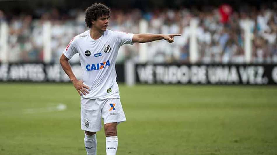 Santos admite estar negociando com São Paulo por Victor Ferraz