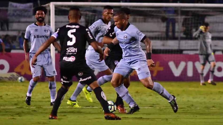 Números da Bola: Estatísticas de Ponte Preta 0x1 Grêmio