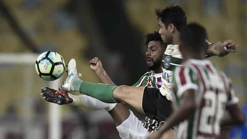 Fluminense vira, cede empate e vê sonho de Libertadores bem longe