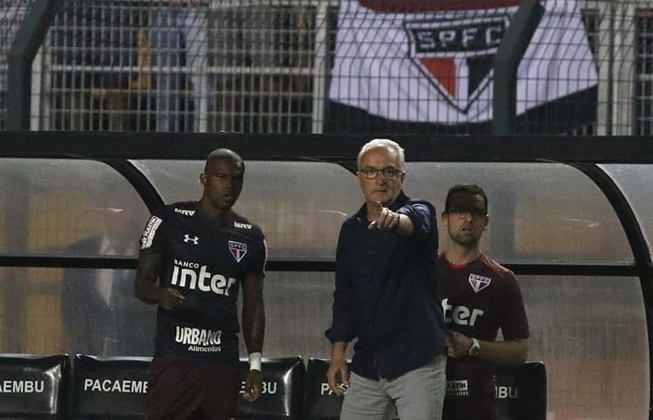 Dorival valoriza reação e pede paciência com jovens no São Paulo