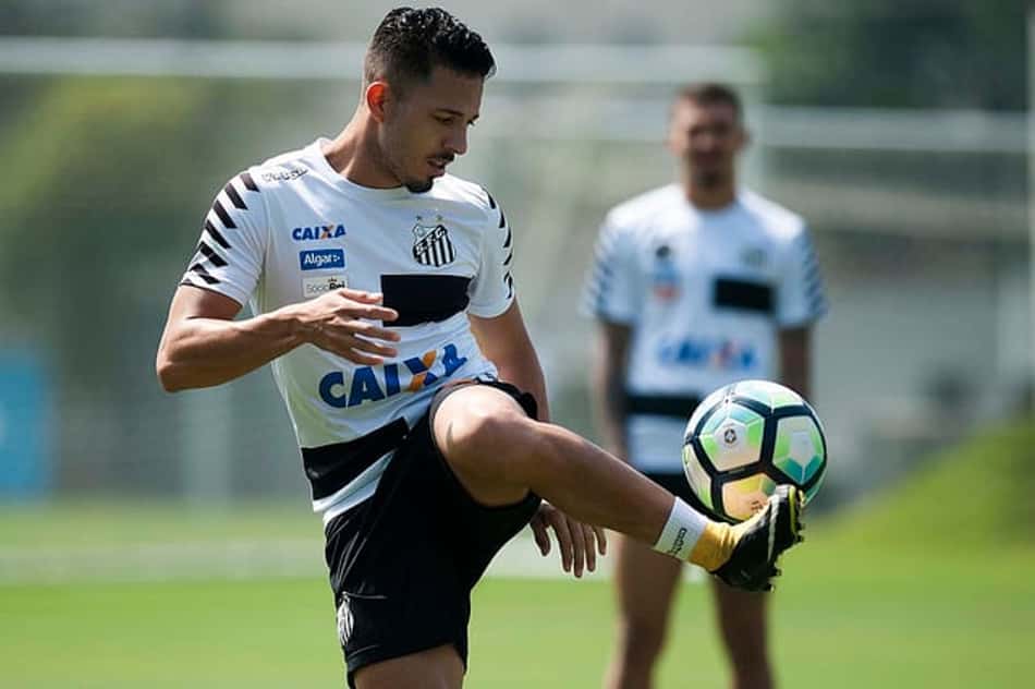Jean Mota, do Santos