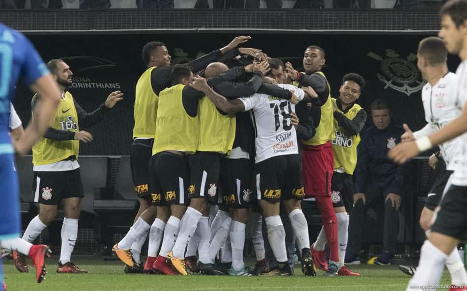 Super-Raio X: Corinthians encaminha título e é maioria na Seleção da 34ª Rodada do Brasileirão-2017