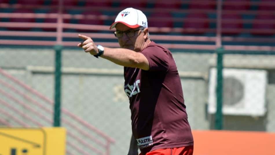 Base como 'alma' e ser sempre top 4: veja o que Dorival pensa para 2018