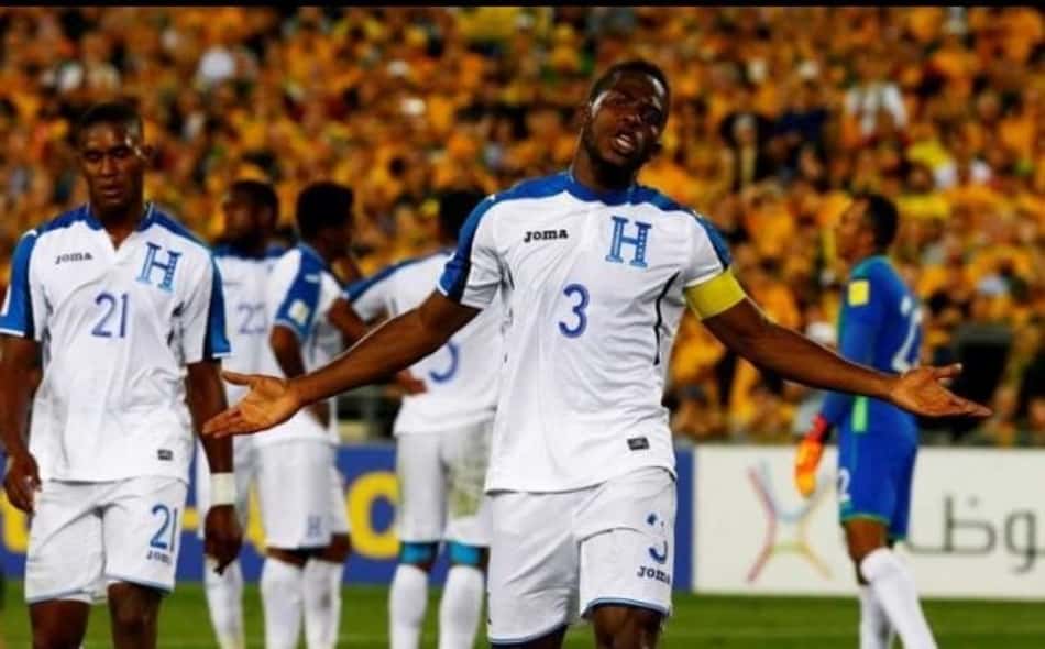 Capitão de Honduras insinua que árbitro favoreceu Austrália por dinheiro