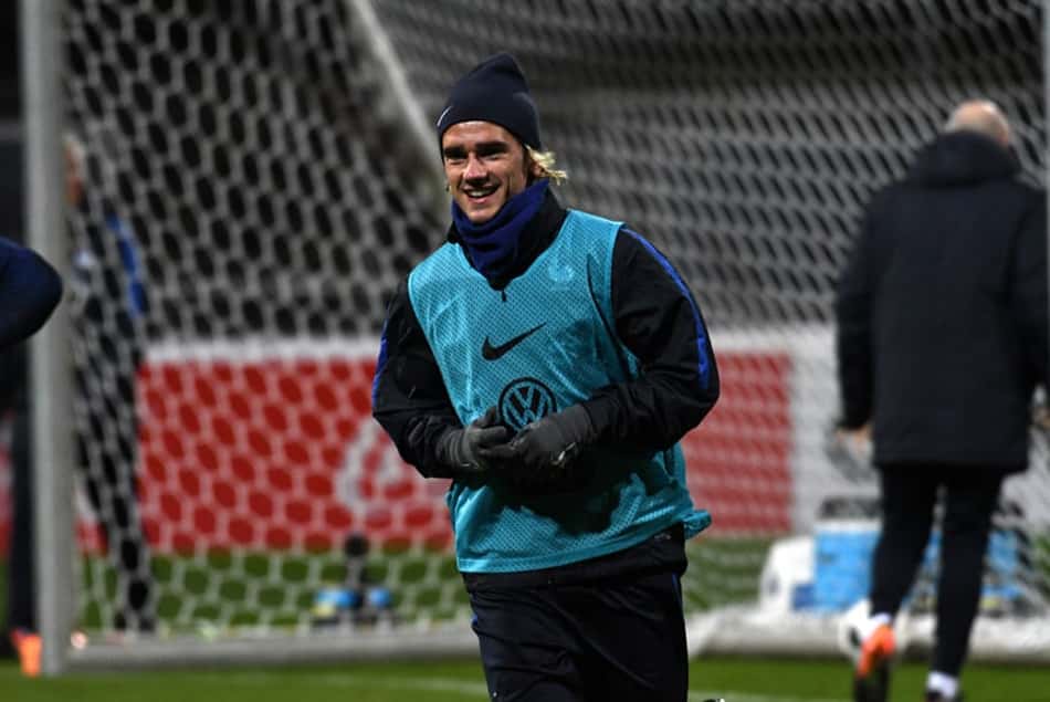 Com dois de Griezmann, França bate time sub-19 do PSG em jogo-treino