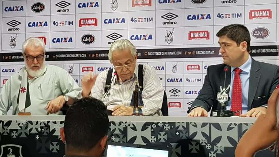 Sala de imprensa do Vasco durante a coletiva desta quinta. Confira a seguir galeria especial do LANCE! 