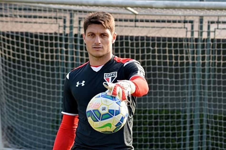 Goleiro Denis se despede do São Paulo com mensagem de agradecimento