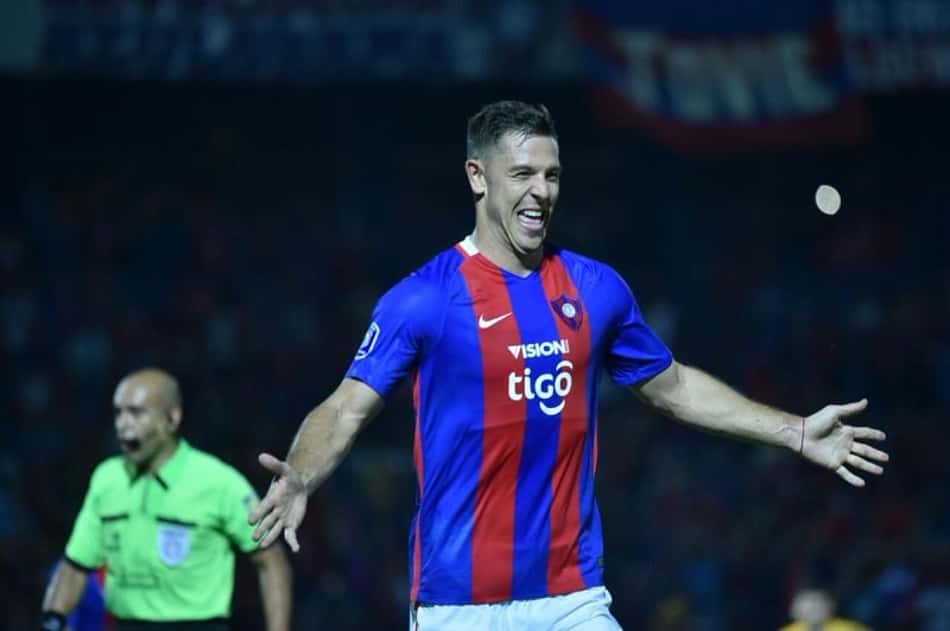 Cerro Porteño é acusado de não pagar pela transferência de Diego Churín