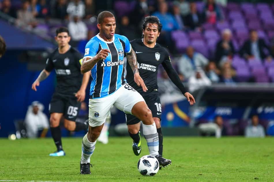 Grêmio volta aos trabalhos e pode ter ataque "cruel" na final do Mundial