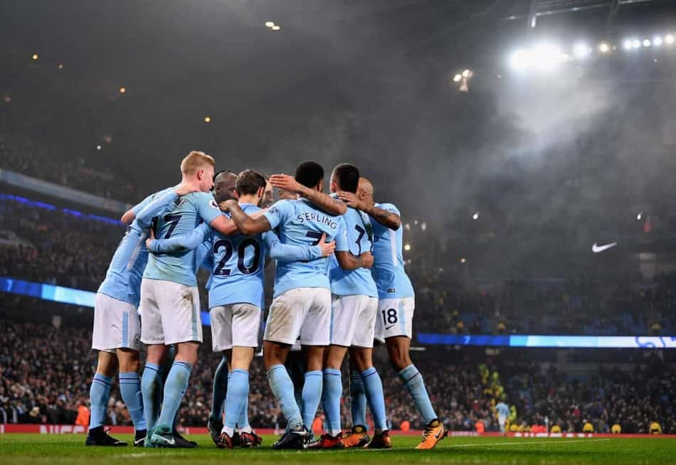 Após 18 rodadas do Campeonato Inglês, o Manchester City acumula gordura impressionante na ponta. A equipe acumula 16 vitórias consecutivas e vai consagrando Guardiola em mais uma liga nacional europeia 