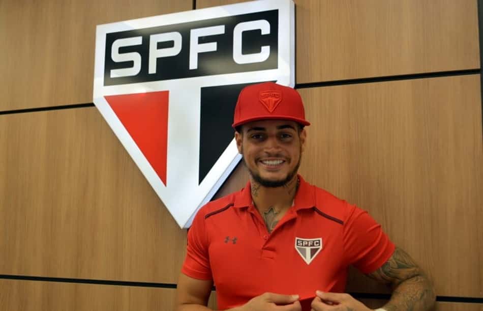 Jean realiza sonho da infância e é anunciado no São Paulo