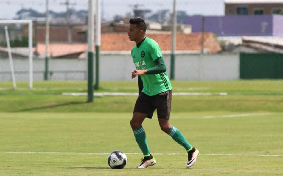 Coritiba estuda liberar jogadores considerados caros