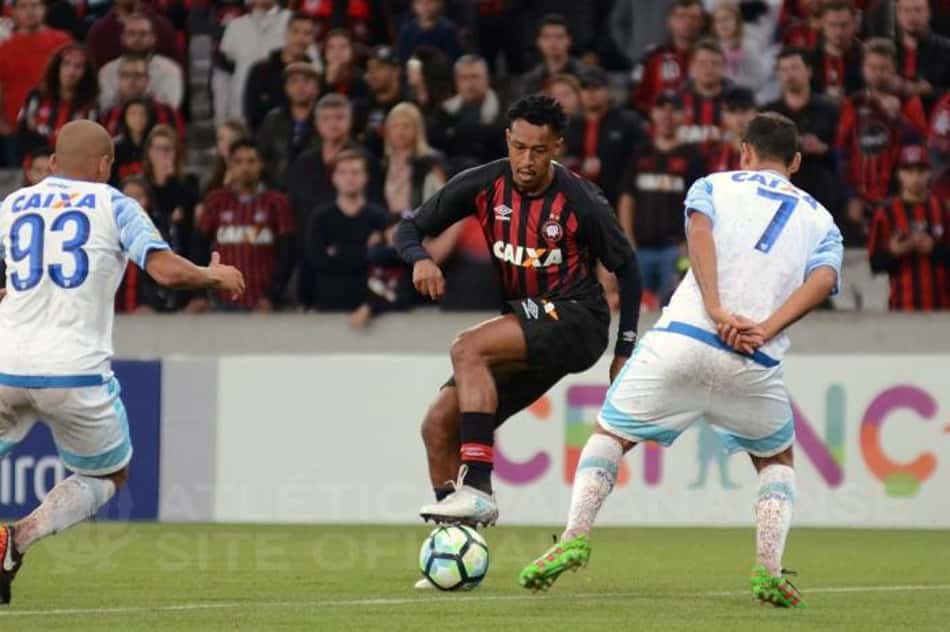 Possível substituto de Ramon no Vasco, Fabrício teve bons números no último Brasileiro