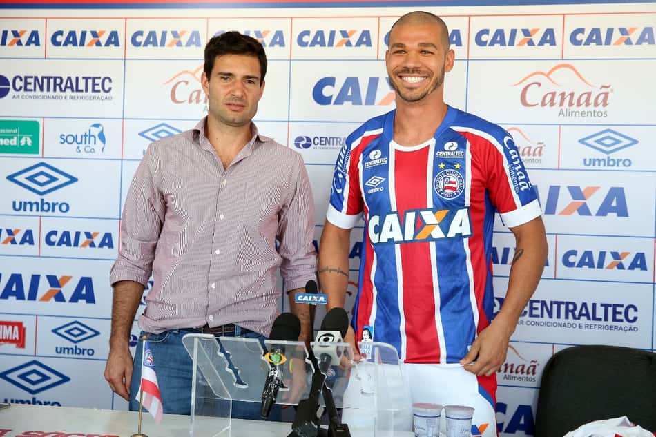 "O Bahia tem condições de lutar por três títulos neste ano", afirma Nilton