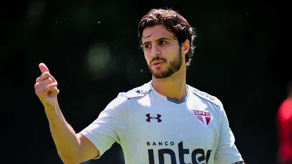 Mesma camisa e aposta como líder: Hudson tenta recomeço no São Paulo