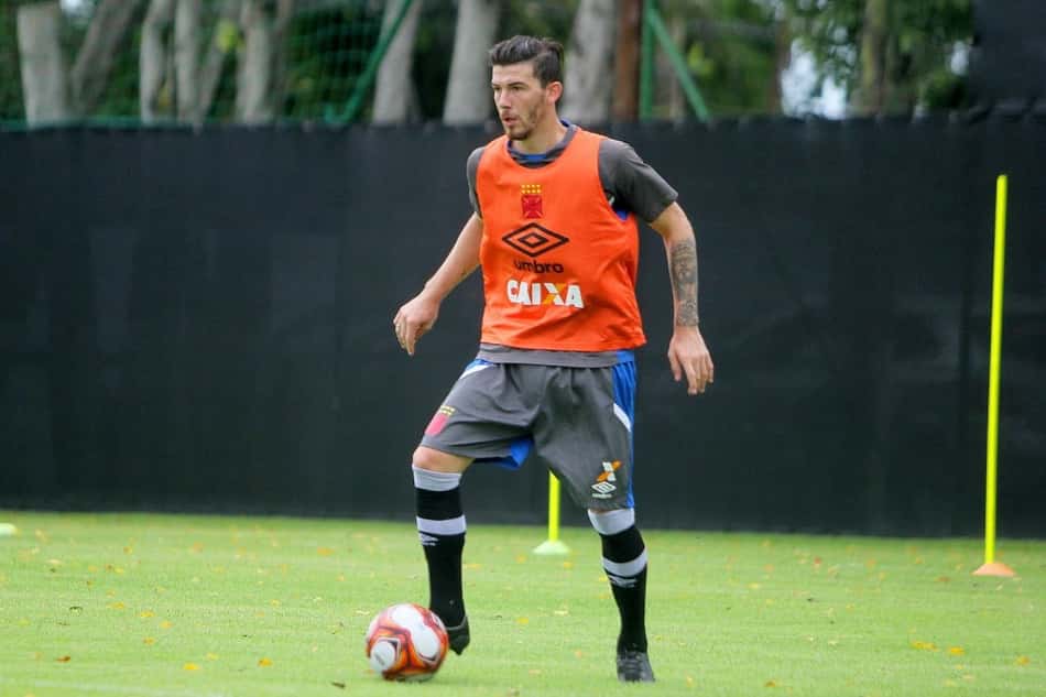 Mais um reforço! Vasco anuncia a contratação do zagueiro Luiz Gustavo