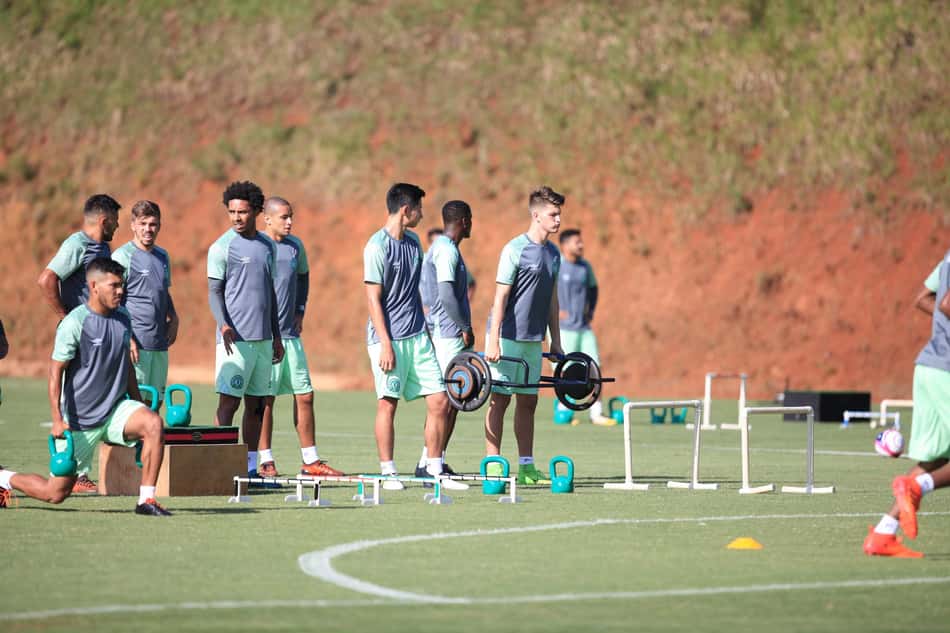 Chape treina em São Paulo, e Kleina define relacionados com novidade