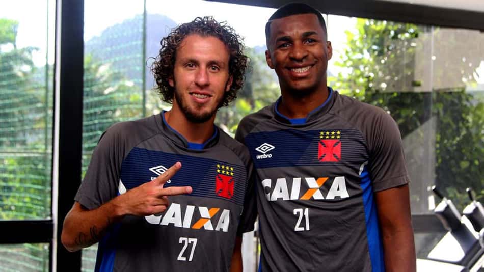 Anunciado pelo Vasco, Rafael Galhardo é mais um reforço que chega ao clube após sequência de lesões