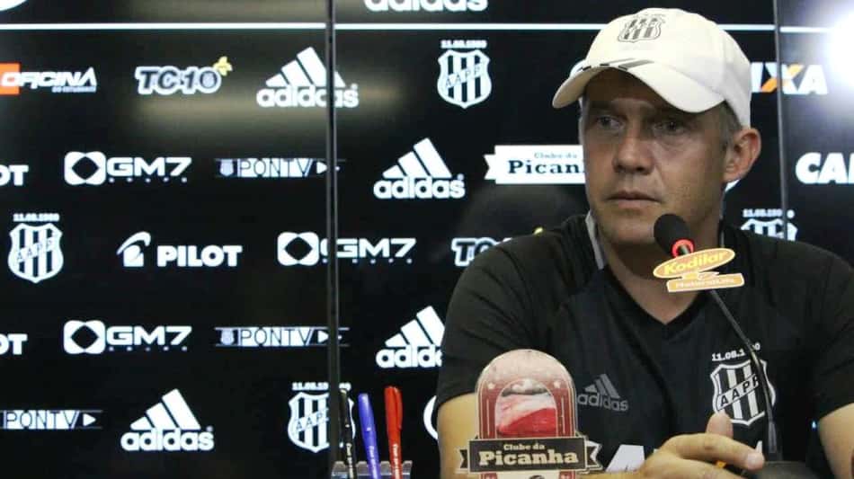 Ponte Preta terá desfalques para jogo contra o Palmeiras