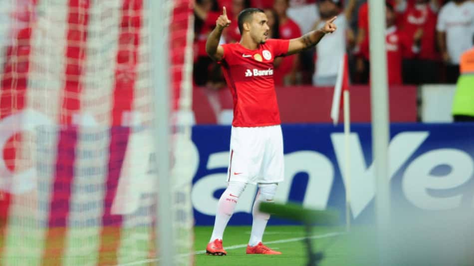 Willian Pottker comenta que não descuidou da forma física nas férias