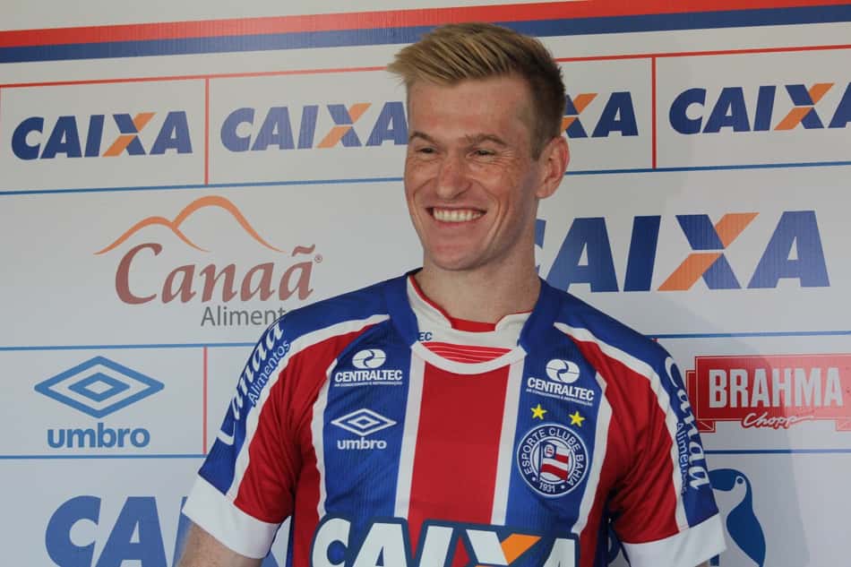 Goleiro do Bahia fala sobre Ba-Vi: "Ainda gera um pouco de indignação e tristeza"