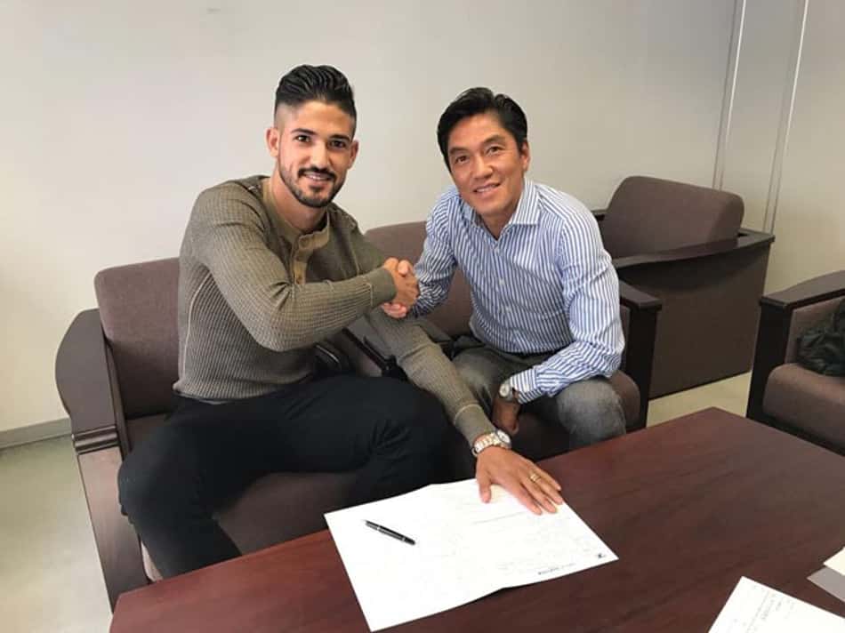 Túlio de Melo chega ao Japão: 'Feliz por poder atuar no futebol asiático'