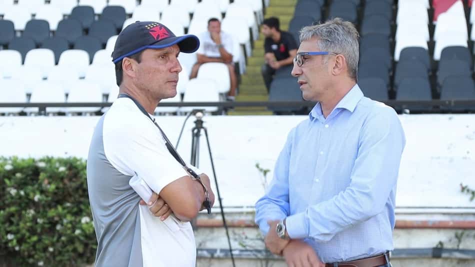 Zé Ricardo balança com proposta do exterior; Vasco negocia para mantê-lo