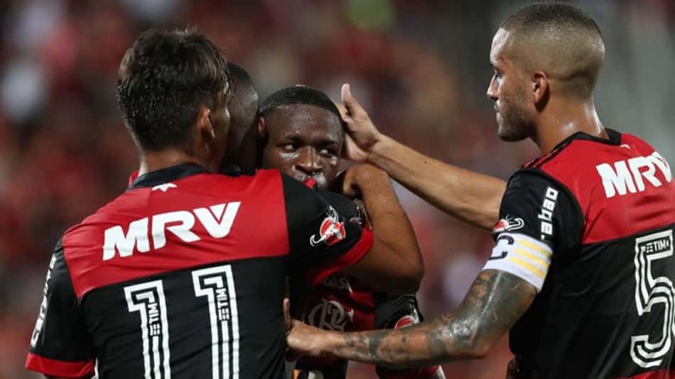 Garotos e Romulo chamaram a atenção na vitória sobre o Bangu<br>