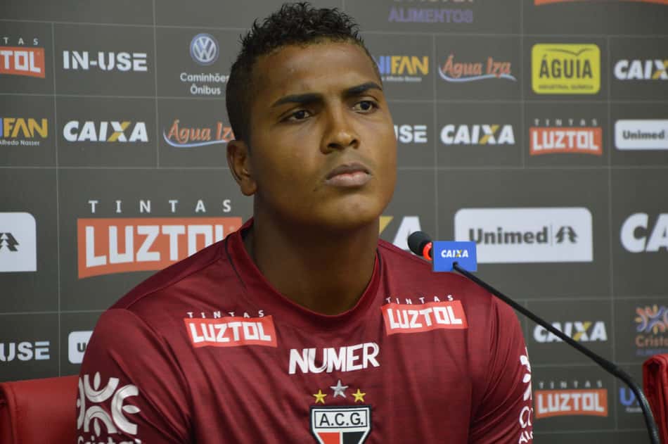 Élder Santana está fora do clássico ente Atlético-GO e Vila Nova