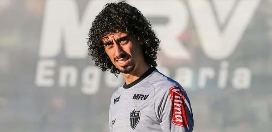 Valdívia passa nos exames e São Paulo define detalhes para anunciá-lo