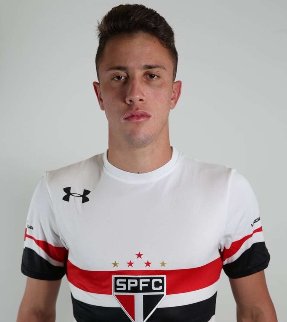 Grêmio contrata o meia Matheus Frizzo revelado na base do São Paulo