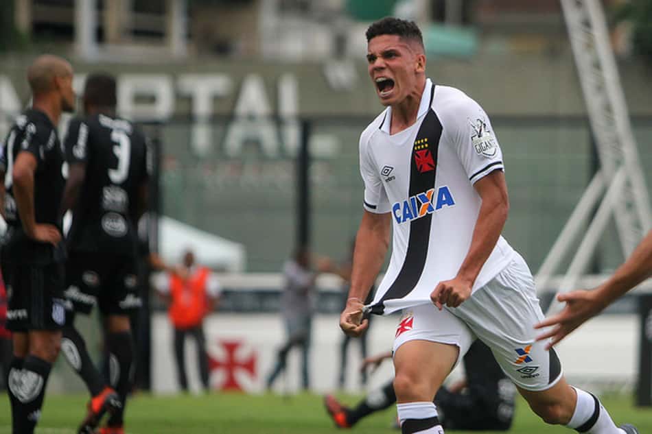 Ao LANCE!, Paulinho fala da evolução física, espelho em CR7 e mira títulos