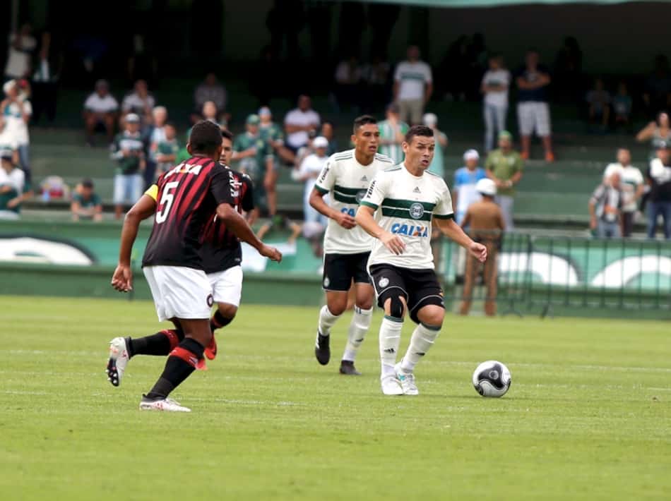 Em meio a desconfiança, Coritiba tem decisão pela Copa do Brasil