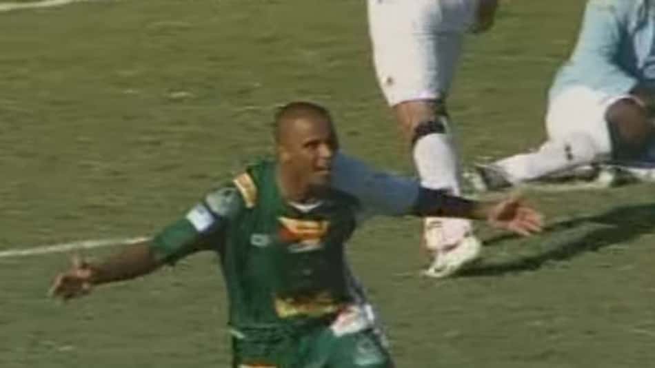 2007 - No mesmo dia que o Madureira goleava o Flamengo, o Botafogo sofria na Região dos Lagos. O time alvinegro perdeu de 3 a 2 para o Boavista e acabou ficando de fora das semifinais da Taça Guanabara.